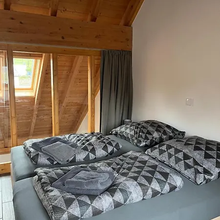 Am Wald-und Wiesenkorb Apartamento *